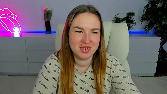 Sofii darling online show from March 9, 2026, 5:50 pm