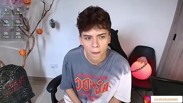 stev austin  online show from October 18, 2025, 7:03 pm