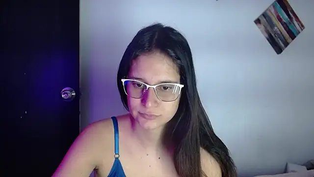 valentini villa online show from November 21, 2025, 7:01 pm