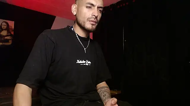 malek xarx  online show from October 24, 2025, 2:08 am