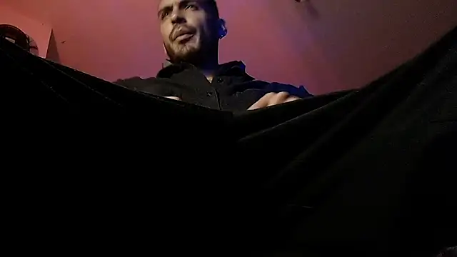 malek xarx  online show from March 31, 2026, 12:23 am