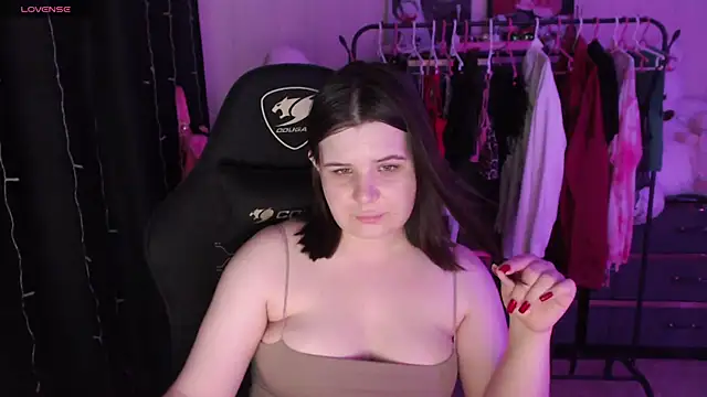 AmyVibess online show from July 11, 2026, 6:10 pm