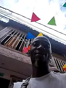 Snapshot of Jhoan_Simply chatting on December 17, 2025, 8:59 pm Jhoan Simply online show from December 17, 2025, 8:59 pm