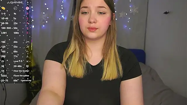 CuteSharloti online show from March 21, 2026, 6:11 pm