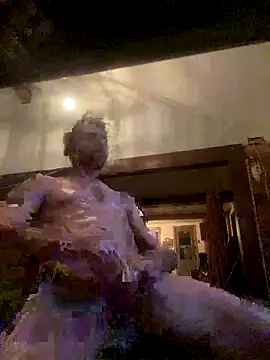 Snapshot of chaleureuxdesdames chatting on November 17, 2025, 10:37 pm chaleureuxdesdames online show from November 17, 2025, 10:37 pm