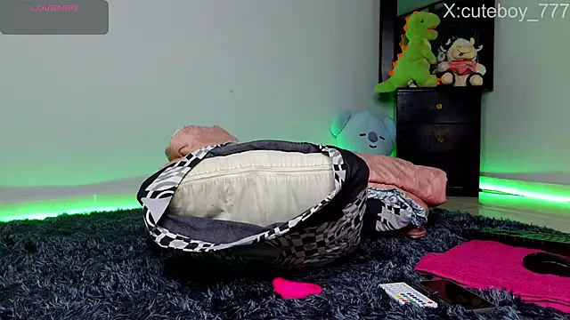 Danny cute 05 online show from November 4, 2025, 9:30 am