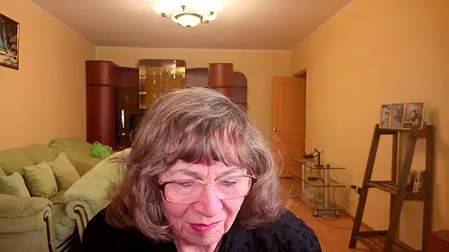 Snapshot of Betty_Brick chatting on January 16, 2026, 3:27 pm Betty Brick online show from January 16, 2026, 3:27 pm