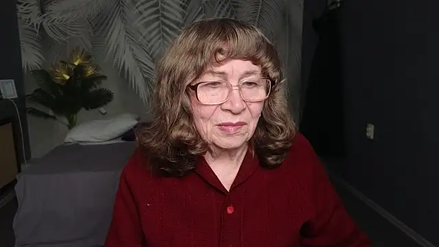 Betty Brick online show from April 19, 2026, 10:36 am