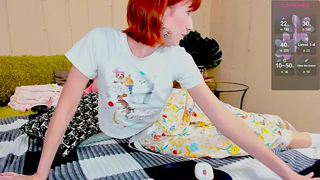 Snapshot of flatter-shy chatting on October 11, 2025, 10:25 am flatter-shy online show from October 11, 2025, 10:25 am