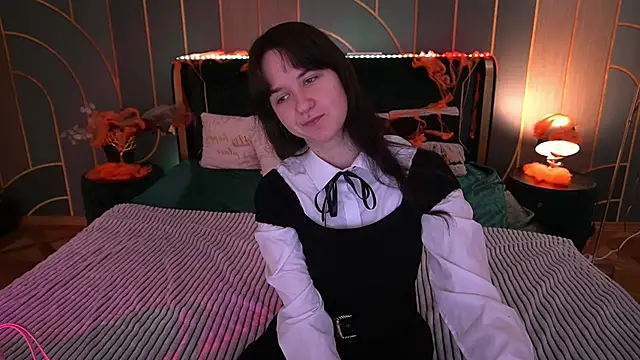 BerryDiva online show from October 26, 2025, 7:25 am