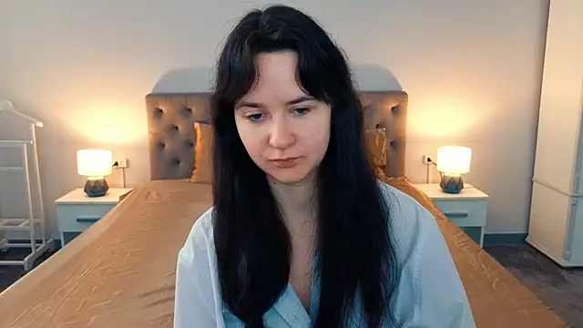 BerryDiva online show from April 3, 2026, 6:33 am