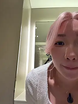 winter11 online show from October 3, 2025, 8:22 am