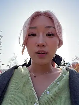 winter11 online show from November 9, 2025, 1:59 am