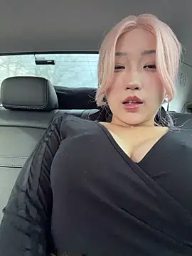 winter11 online show from November 23, 2025, 1:27 am