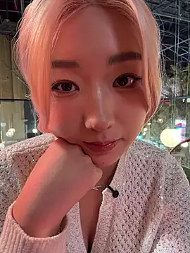 Snapshot of winter11 chatting on January 13, 2026, 3:56 am winter11 online show from January 13, 2026, 3:56 am