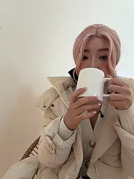 Snapshot of winter11 chatting on January 17, 2026, 1:21 am winter11 online show from January 17, 2026, 1:21 am