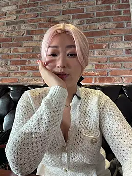 Snapshot of winter11 chatting on February 11, 2026, 6:51 am winter11 online show from February 11, 2026, 6:51 am