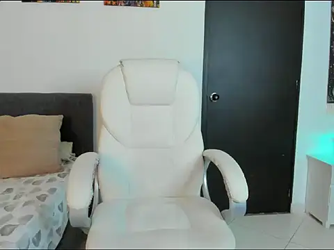 ThiagooJames online show from February 26, 2026, 6:56 am