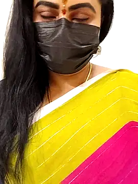 Snapshot of honey-flower chatting on October 23, 2025, 8:35 am honey-flower online show from October 23, 2025, 8:35 am