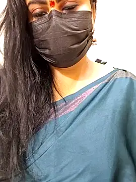 Snapshot of honey-flower chatting on October 25, 2025, 6:32 am honey-flower online show from October 25, 2025, 6:32 am