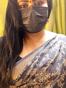 Snapshot of honey-flower chatting on October 29, 2025, 5:53 am honey-flower online show from October 29, 2025, 5:53 am