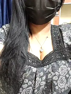 Snapshot of honey-flower chatting on December 15, 2025, 9:30 pm honey-flower online show from December 15, 2025, 9:30 pm