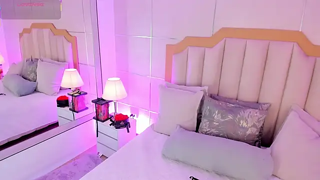 MaddieParker online show from February 14, 2026, 7:10 pm