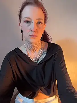 Snapshot of Seductively4_20 chatting on March 31, 2026, 8:37 am Seductively4 20 online show from March 31, 2026, 8:37 am