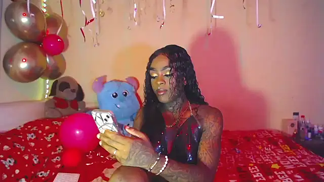 pink 7777 online show from November 14, 2025, 1:43 pm