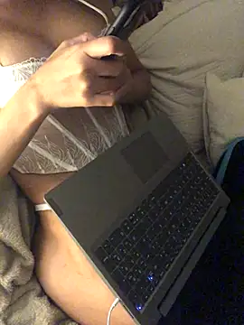 MusaAyla online show from November 29, 2025, 1:30 am