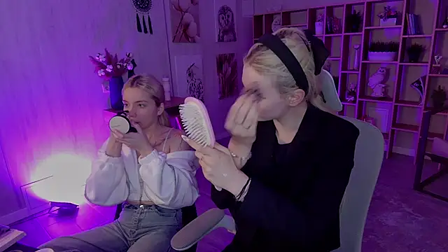 AvaDaviis online show from September 20, 2025, 4:46 am