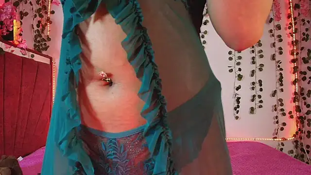 collins Daph online show from October 23, 2025, 3:11 pm