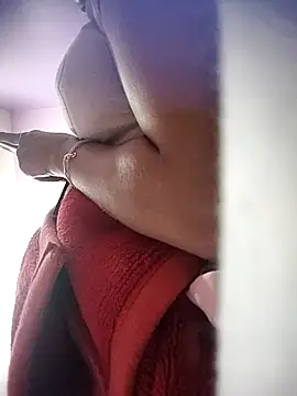 Snapshot of Arshii chatting on December 20, 2025, 6:59 pm Arshii online show from December 20, 2025, 6:59 pm