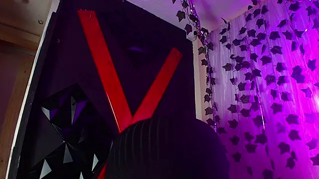 ivonne diaz1 online show from November 3, 2025, 7:37 pm