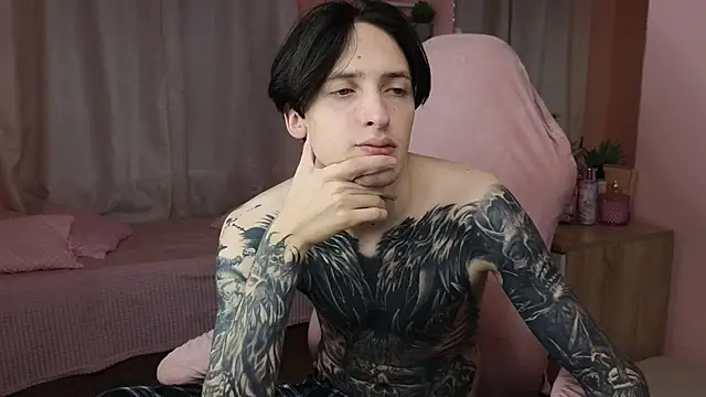 Martin Jin online show from November 6, 2025, 12:17 pm