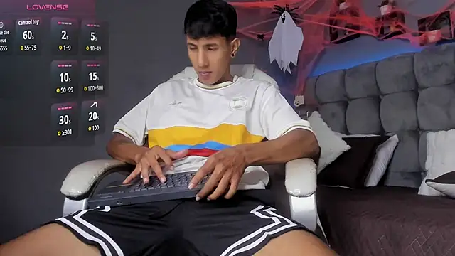 Juan zabala online show from October 10, 2025, 11:42 am