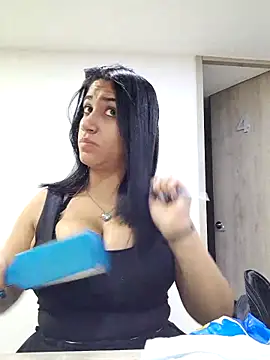 Samantha hotly online show from February 28, 2026, 12:39 pm