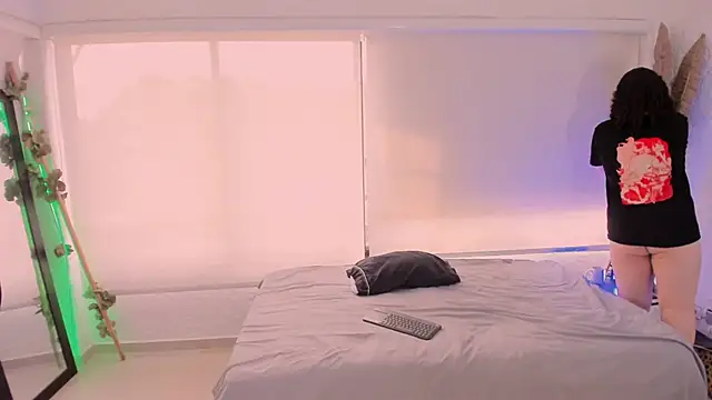 Snapshot of catleya_noire chatting on November 22, 2025, 9:36 pm catleya noire online show from November 22, 2025, 9:36 pm