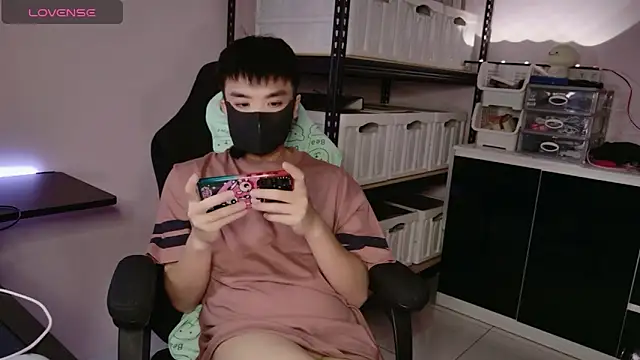 doggyman523 online show from November 11, 2025, 3:23 pm