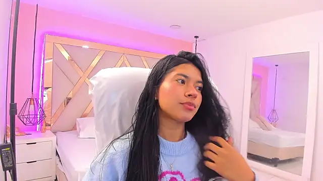 samantaa shy online show from April 11, 2026, 2:38 am