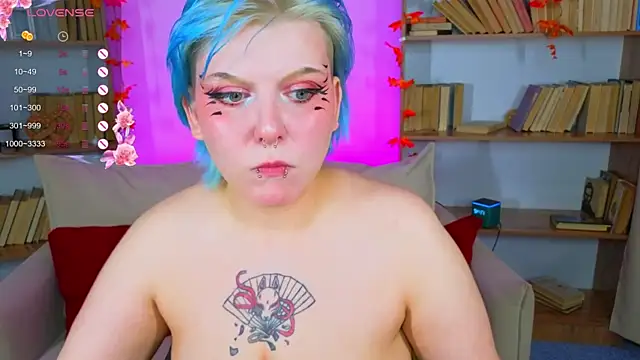 bluelunaray online show from September 28, 2025, 10:42 am