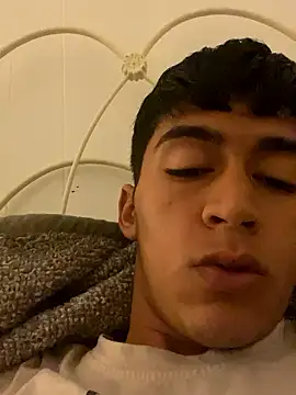 BadboyXXXMZ online show from November 9, 2025, 8:23 am