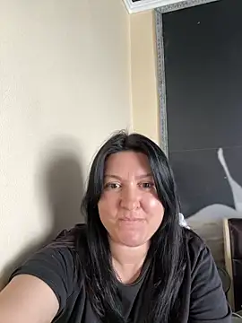 Snapshot of Liza_Will chatting on May 18, 2026, 10:54 am Liza Will online show from May 18, 2026, 10:54 am