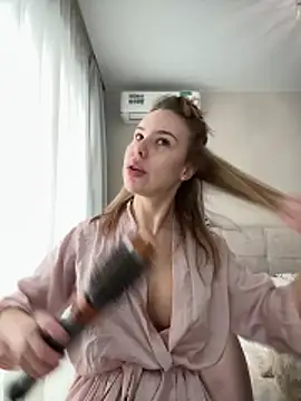 Ashley Roys online show from March 22, 2026, 9:23 am