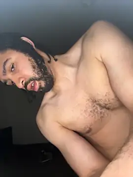 Snapshot of KingKevo27 chatting on November 1, 2025, 2:13 am KingKevo27 online show from November 1, 2025, 2:13 am