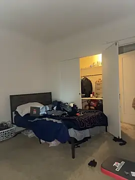 Snapshot of KingKevo27 chatting on December 2, 2025, 5:52 pm KingKevo27 online show from December 2, 2025, 5:52 pm