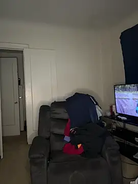 Snapshot of KingKevo27 chatting on December 17, 2025, 10:38 pm KingKevo27 online show from December 17, 2025, 10:38 pm