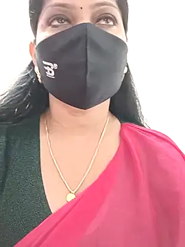 Snapshot of shivani27 chatting on September 18, 2025, 7:54 am shivani27 online show from September 18, 2025, 7:54 am