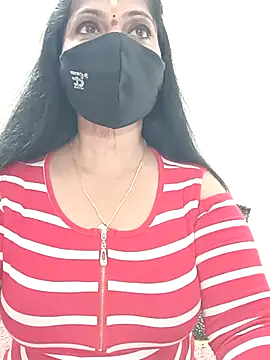 shivani27 online show from May 26, 2026, 6:59 pm