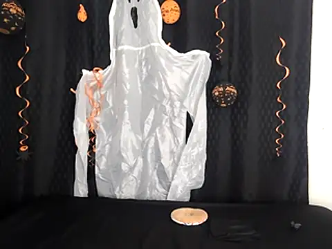 AntonelaMorriz online show from October 29, 2025, 7:21 am